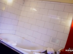 Stud Solo Shower Jerk - Brad