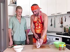 During the show, the chef fucked an invited guest while cooking - 576
