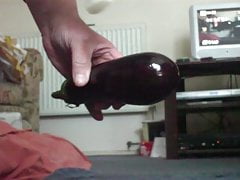 Anal aubergine - 84 seconds