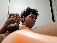 Jerking off in bed, straight guy, orgasms