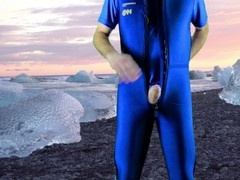 There patrick Doherty Keeps Warm Outdoors