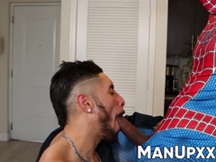 Spiderman King Cuba takes control and punishes delinquent Luis Logan