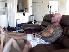 Foot worship/submission/ignored/vaping!