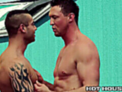 Fucking bareback, outdoor bareback, muscle bareback