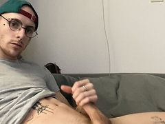 Horny Twink waiting to surprise