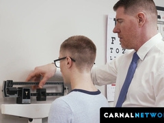 Hunk DILF Legrand Wolf could not help but give Shay a swift rimjob on his physical ex