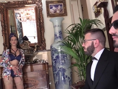 Black Waiter Santi Konnor Plowed By Joe Gillis And Leo Grin