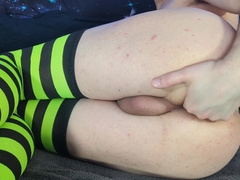 femboy railing and using a pummeling machine with hydra