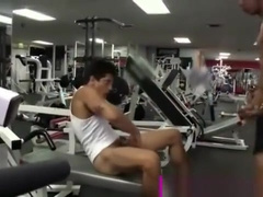 A public gay fucksome in the gym