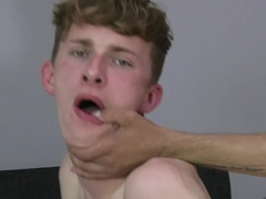 Bareback bang with a slutty twink who loves tattoo