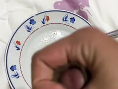 I Love to Swallow My Cum After a Big Milking